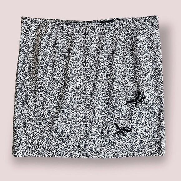 Lane Bryant Mini Skirt Venezia Jeans Gray Floral Beaded Stretchy Sz 20 2X - Picture 4 of 13